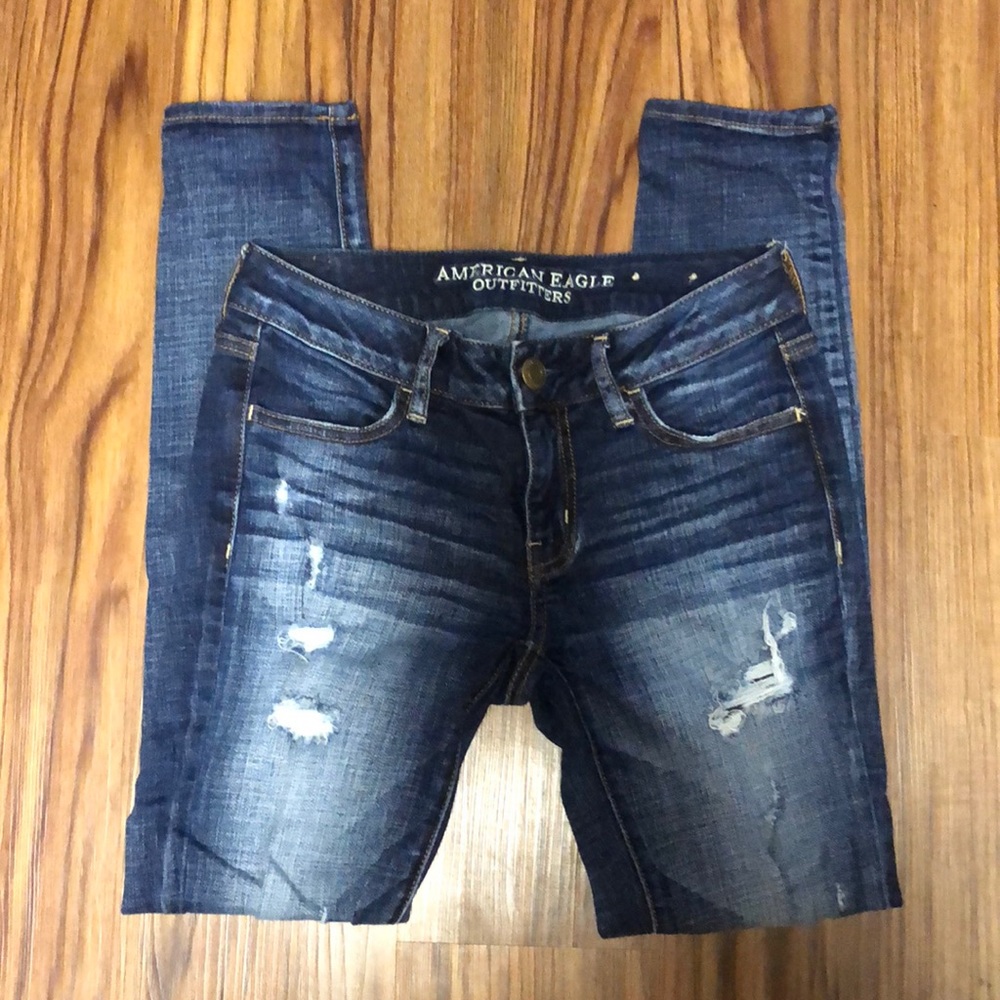 American Eagle super stretch distressed jeggings 2
